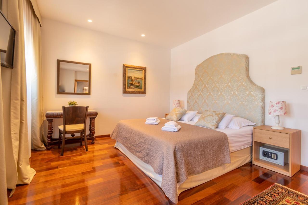 B&B Heritage Villa Apolon Stari Grad  Zewnętrze zdjęcie
