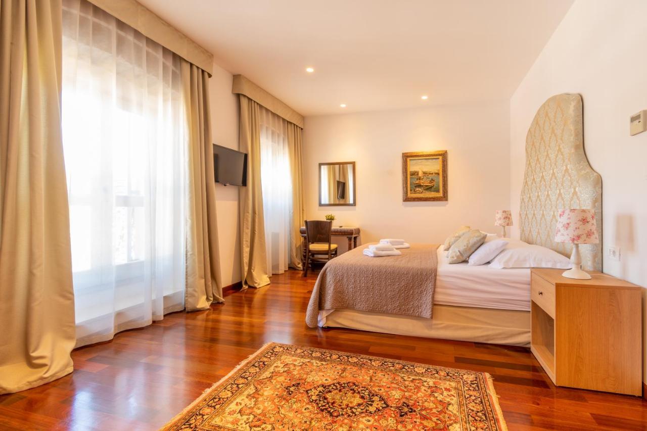 B&B Heritage Villa Apolon Stari Grad  Zewnętrze zdjęcie